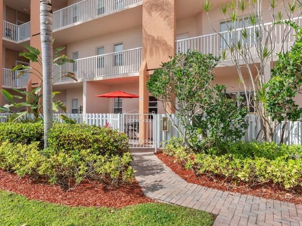 7735 Yardley Drive, Tamarac, FL 33321