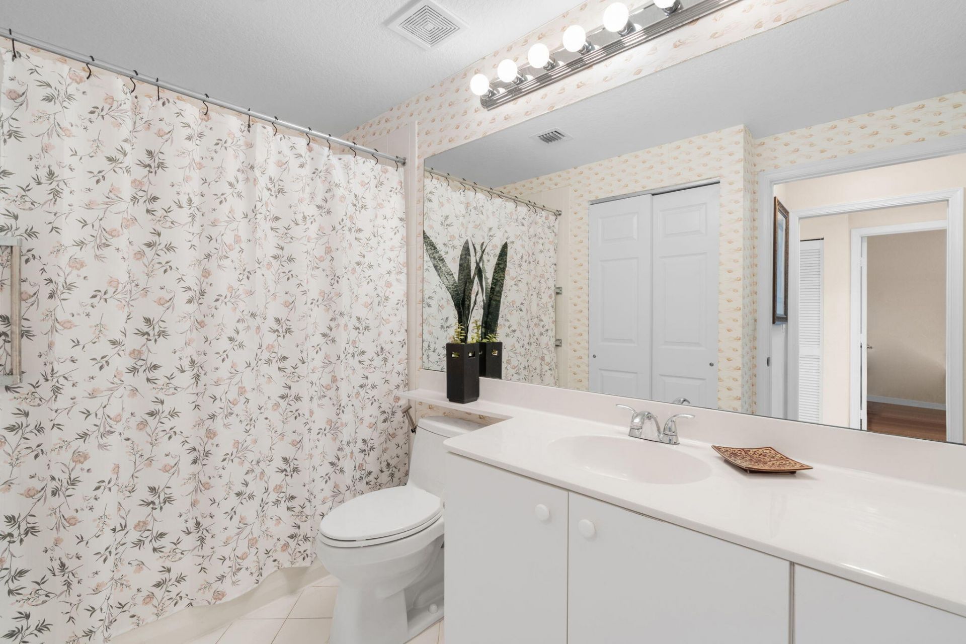 7735 Yardley Drive, Tamarac, FL 33321 Photo
