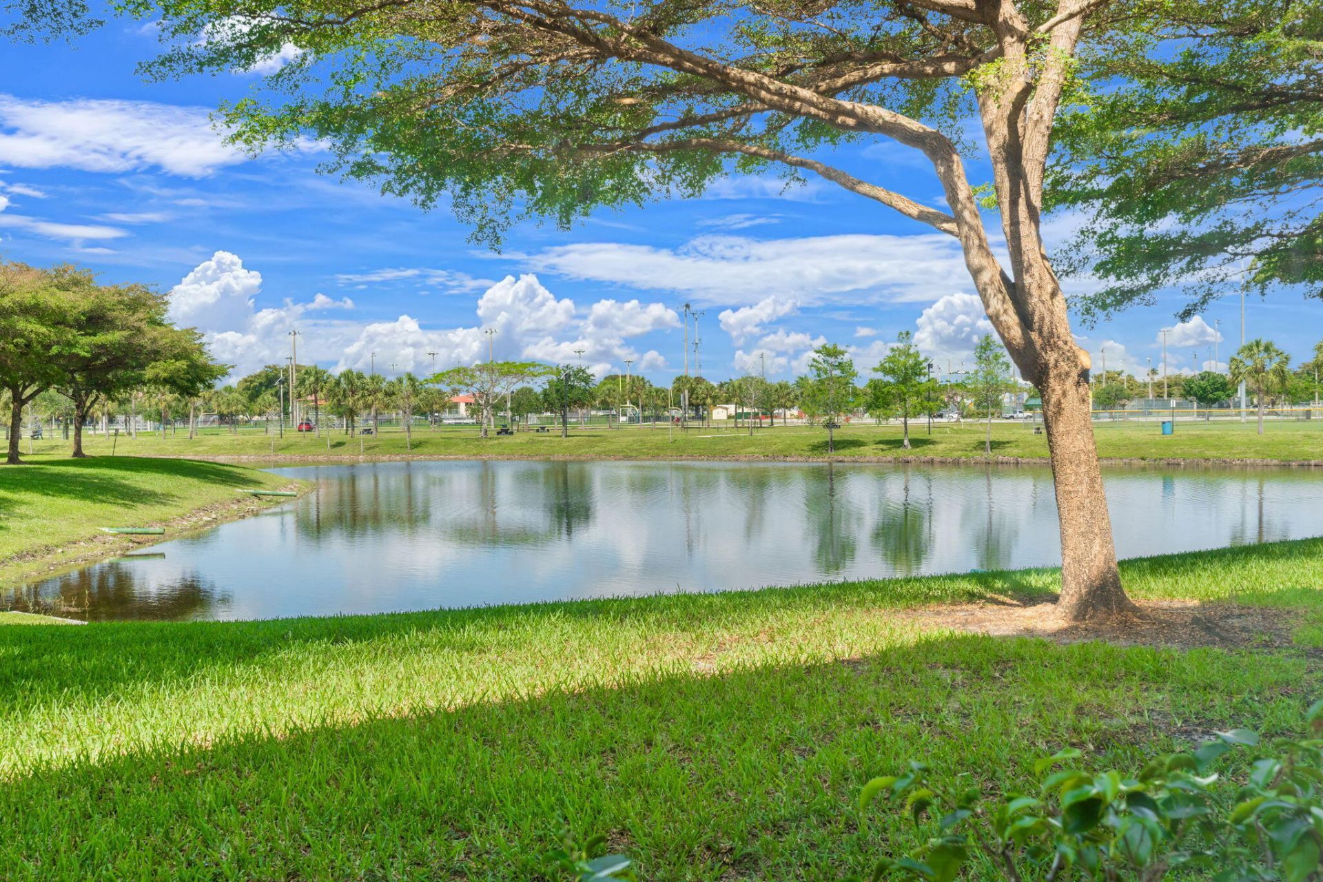 7735 Yardley Drive, Tamarac, FL 33321 Photo