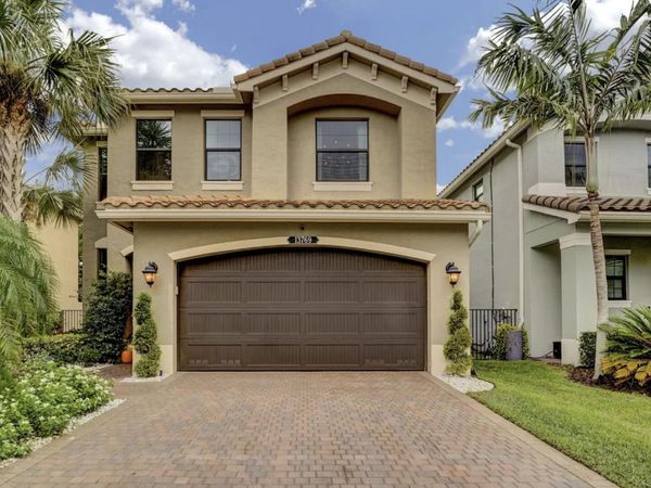 13769 Moss Agate Avenue, Delray Beach, FL 33446