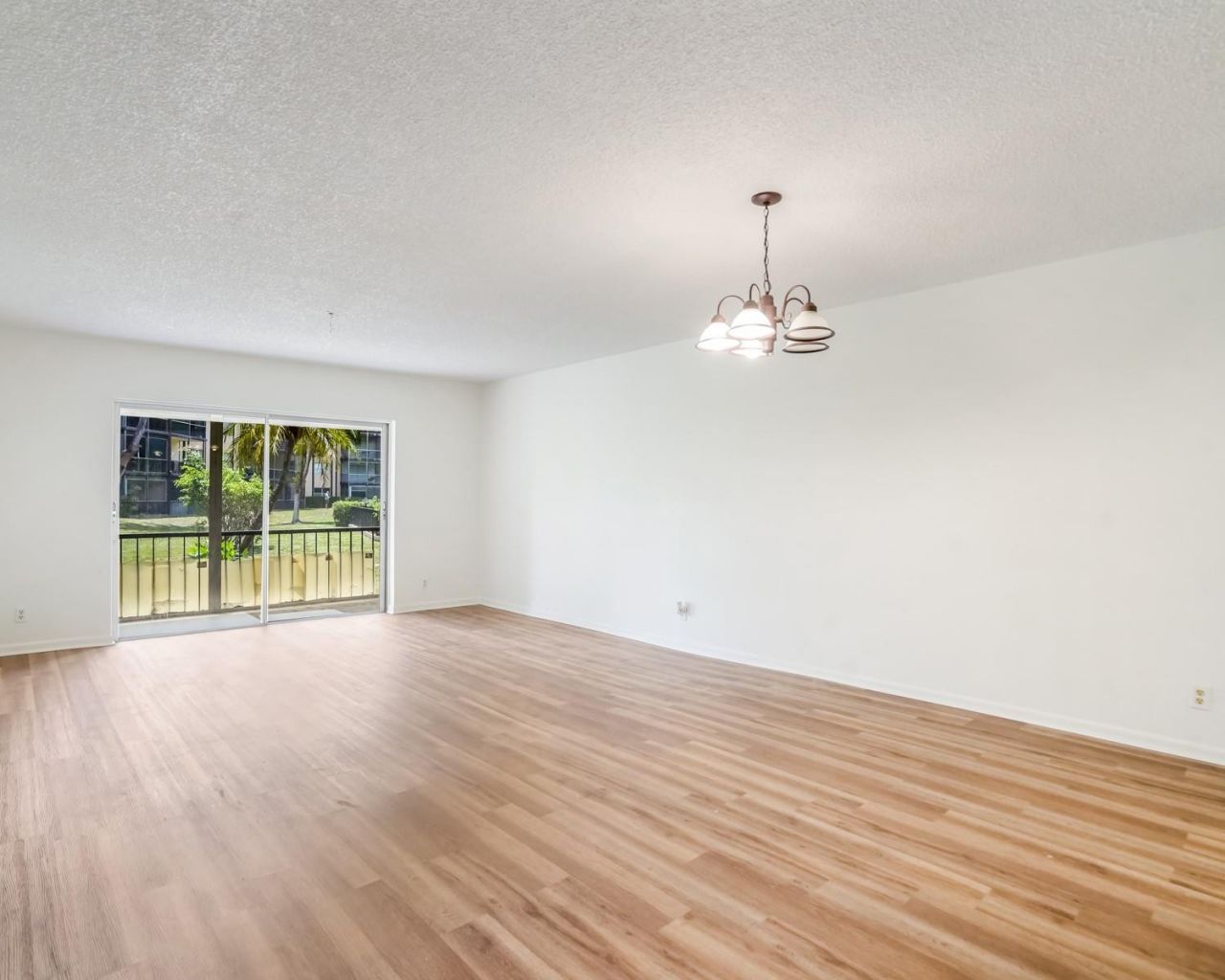 6201 N Falls Cir Drive, Unit 109, Lauderhill, FL 33319 Photo