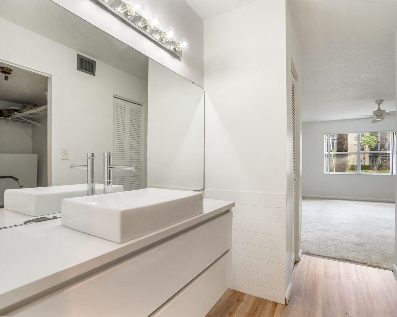 6201 N Falls Cir Drive, Unit 109, Lauderhill, FL 33319 Photo