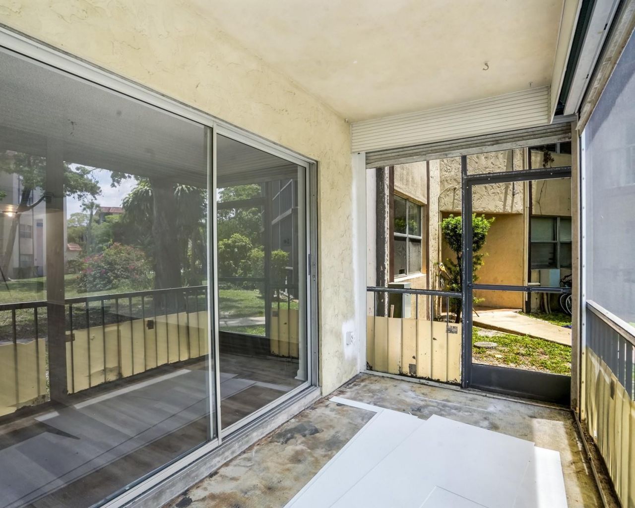 6201 N Falls Cir Drive, Unit 109, Lauderhill, FL 33319 Photo