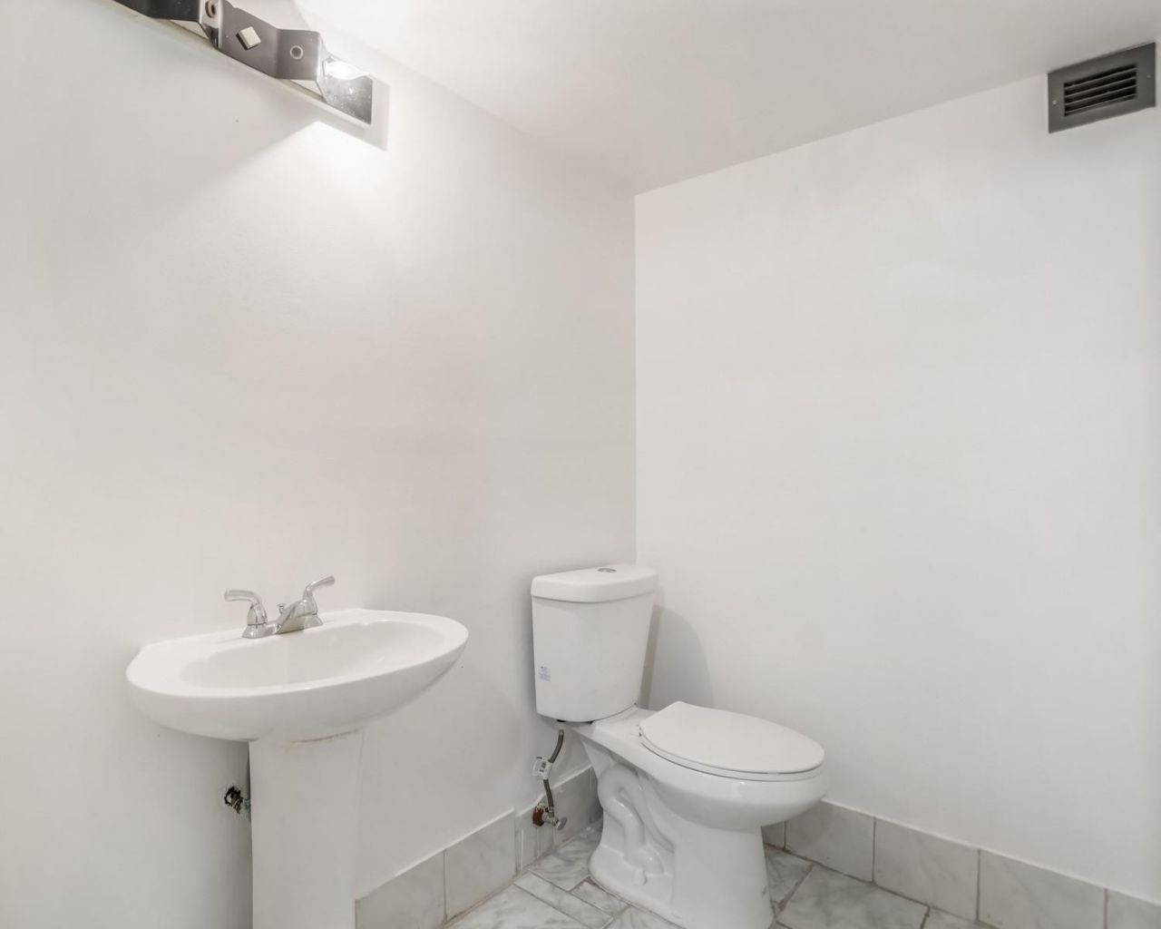 6201 N Falls Cir Drive, Unit 109, Lauderhill, FL 33319 Photo