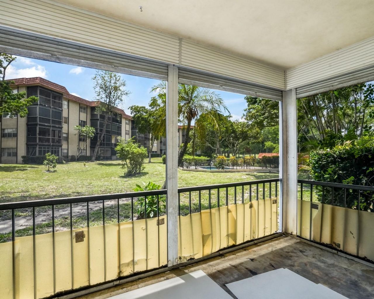 6201 N Falls Cir Drive, Unit 109, Lauderhill, FL 33319 Photo