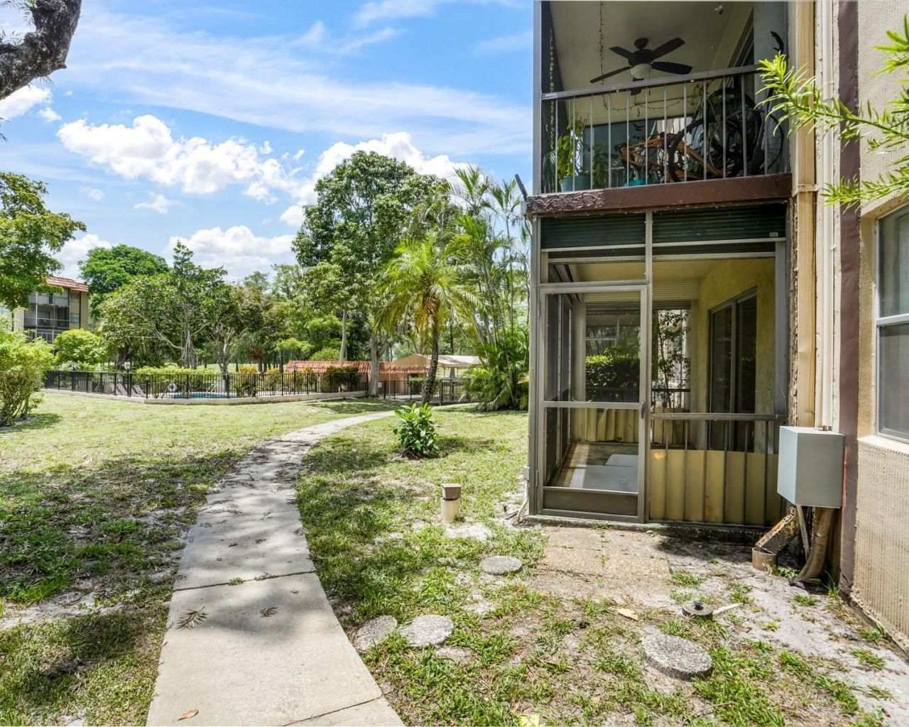 6201 N Falls Cir Drive, Unit 109, Lauderhill, FL 33319 Photo