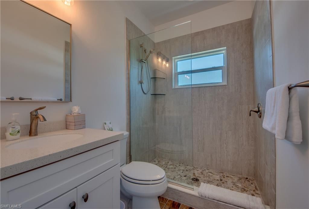 2579 Third St , Matlacha, FL 33993 Photo