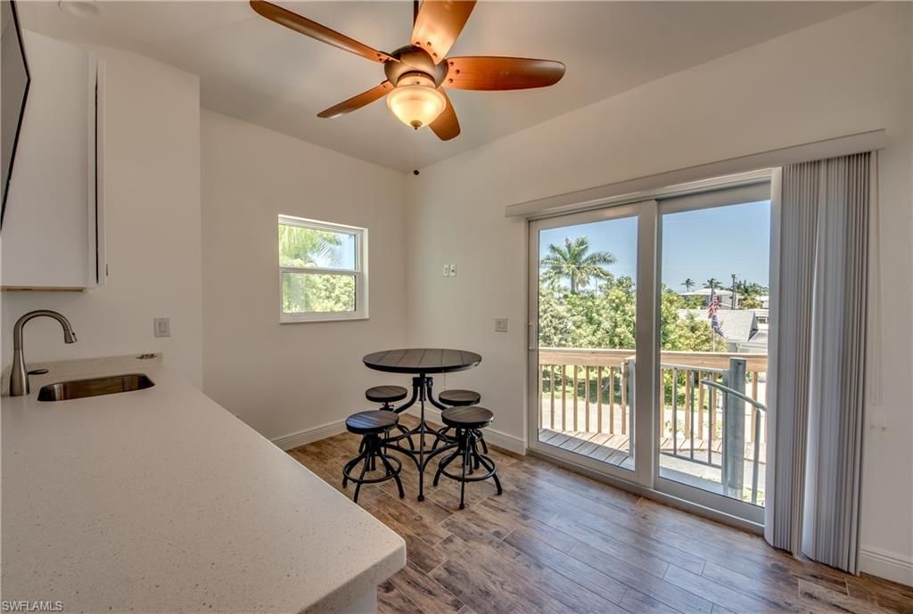 2579 Third St , Matlacha, FL 33993 Photo