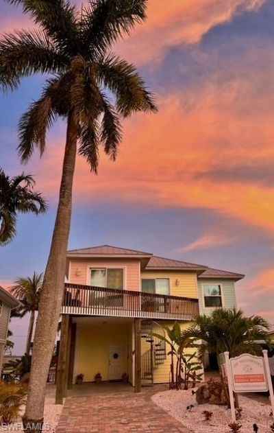 2579 Third St, Matlacha, FL 33993 Photo