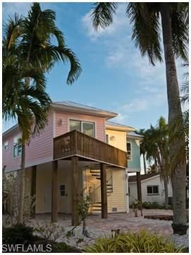 2579 Third St , Matlacha, FL 33993 Photo