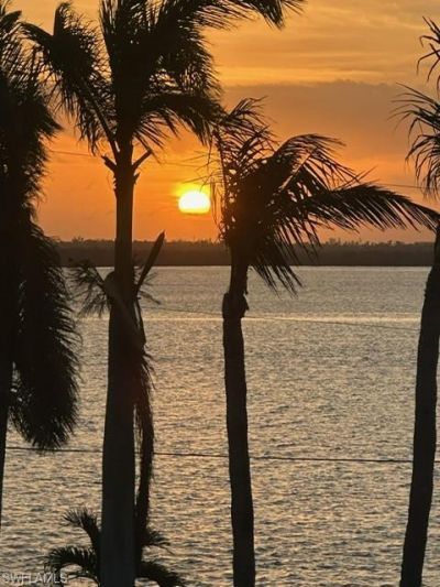2579 Third St, Matlacha, FL 33993 Photo