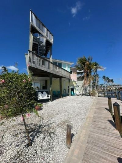 2579 Third St , Matlacha, FL 33993 Photo