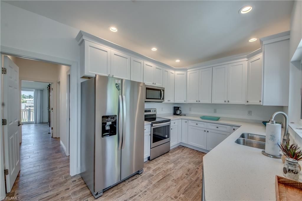 2579 Third St, Matlacha, FL 33993 Photo