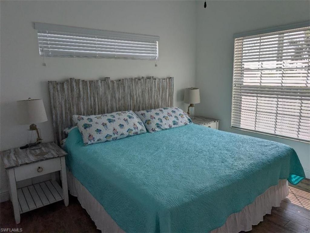 2579 Third St, Matlacha, FL 33993 Photo