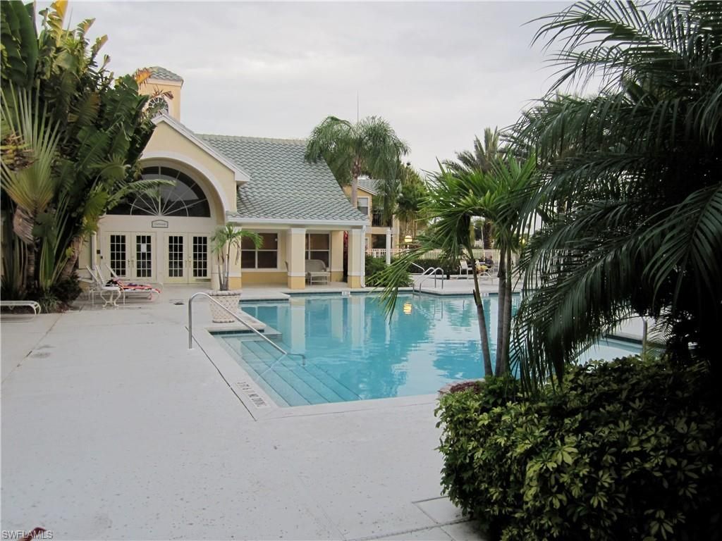 12520 Equestrian Cir, Unit 303, Fort Myers, FL 33907 Photo