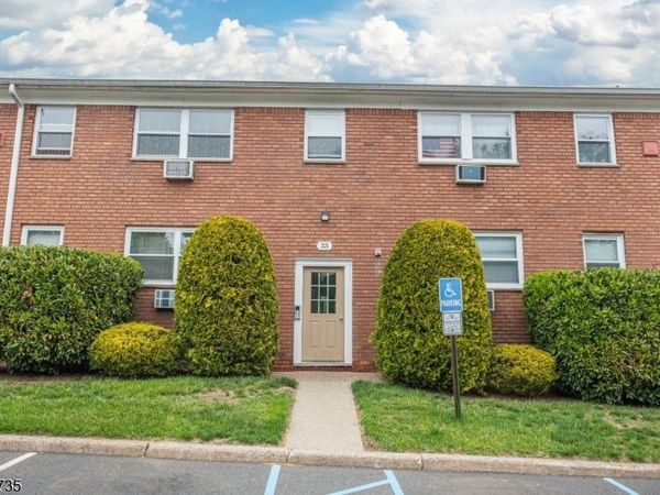 33 Knox Ter, Unit 1C, Wayne, NJ 07470