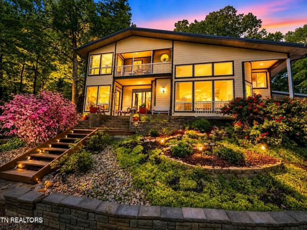 1910 Laramie Tr, Dandridge, TN 37725