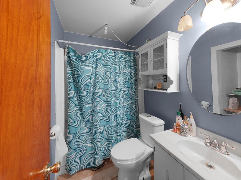 1766 Ferris Road , Columbus, OH 43224 Photo 17