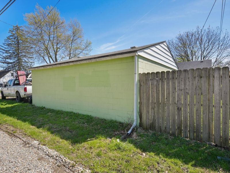 1766 Ferris Road , Columbus, OH 43224 Photo 35