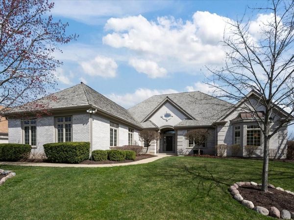 5399 S Pointe Court , Long Grove, IL 60047
