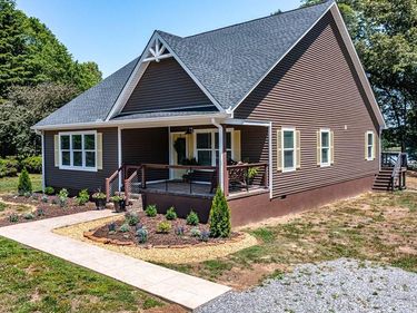 1198 Coan Harbour Drive, LOTTSBURG, VA 22511
