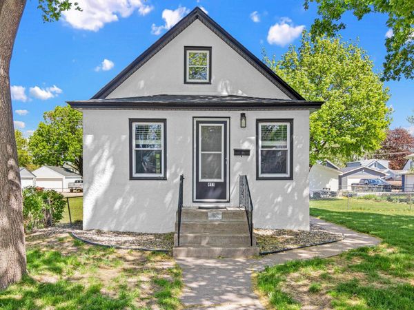 417 10th Avenue S, South Saint Paul, MN 55075
