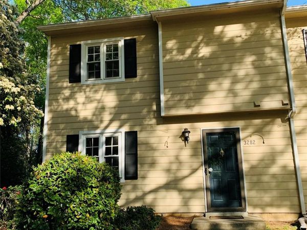 3282 Heathstead Place , Charlotte, NC 28210