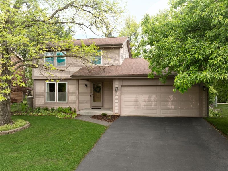 256 Carlin Court W, Columbus, OH 43230 Photo 1