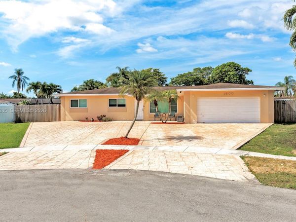 1600 NW 120th Ave , Pembroke Pines, FL 33026