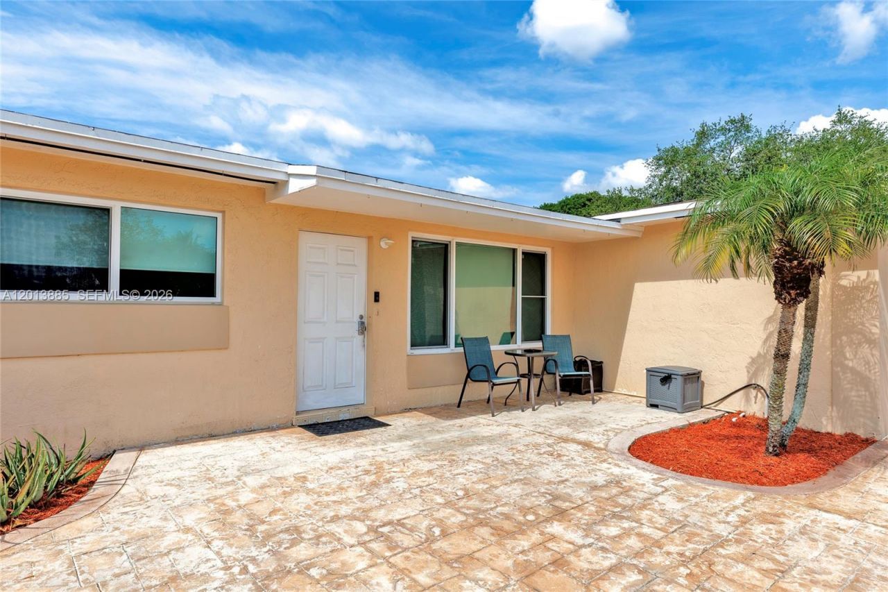 1600 NW 120th Ave, Pembroke Pines, FL 33026 Photo
