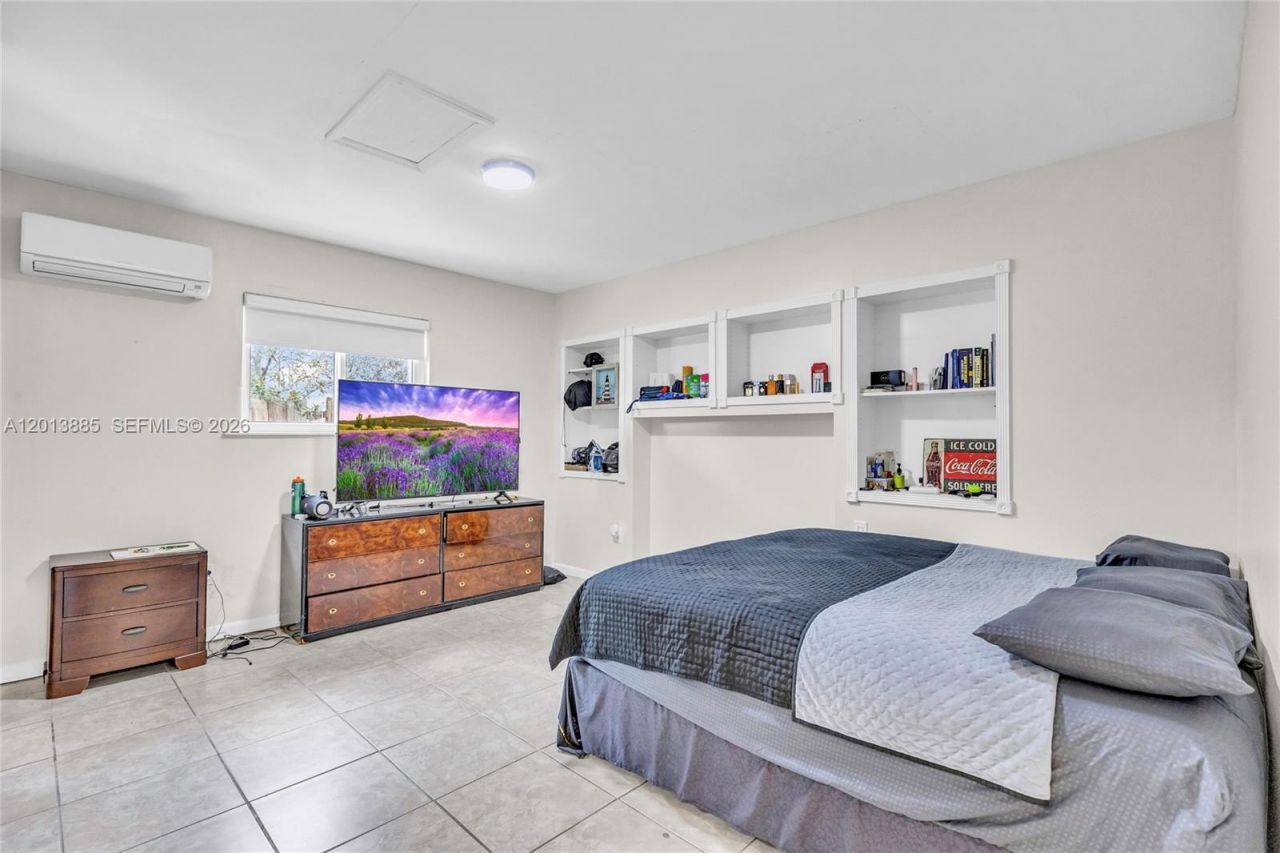 1600 NW 120th Ave, Pembroke Pines, FL 33026 Photo