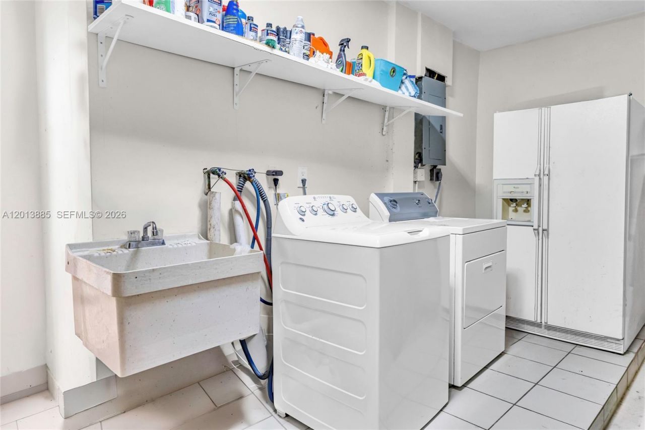 1600 NW 120th Ave, Pembroke Pines, FL 33026 Photo