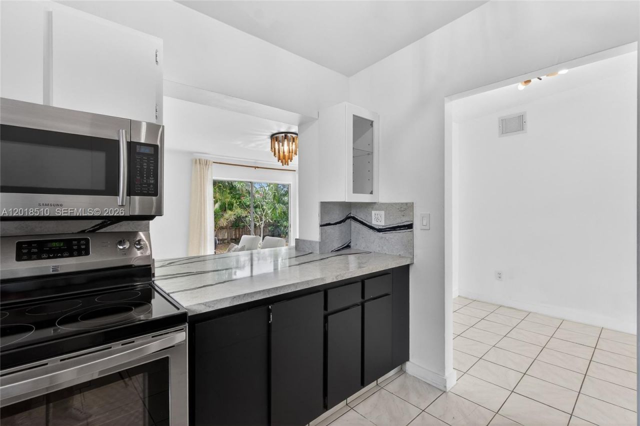 4130 NE 17th Ave , Pompano Beach, FL 33064 Photo