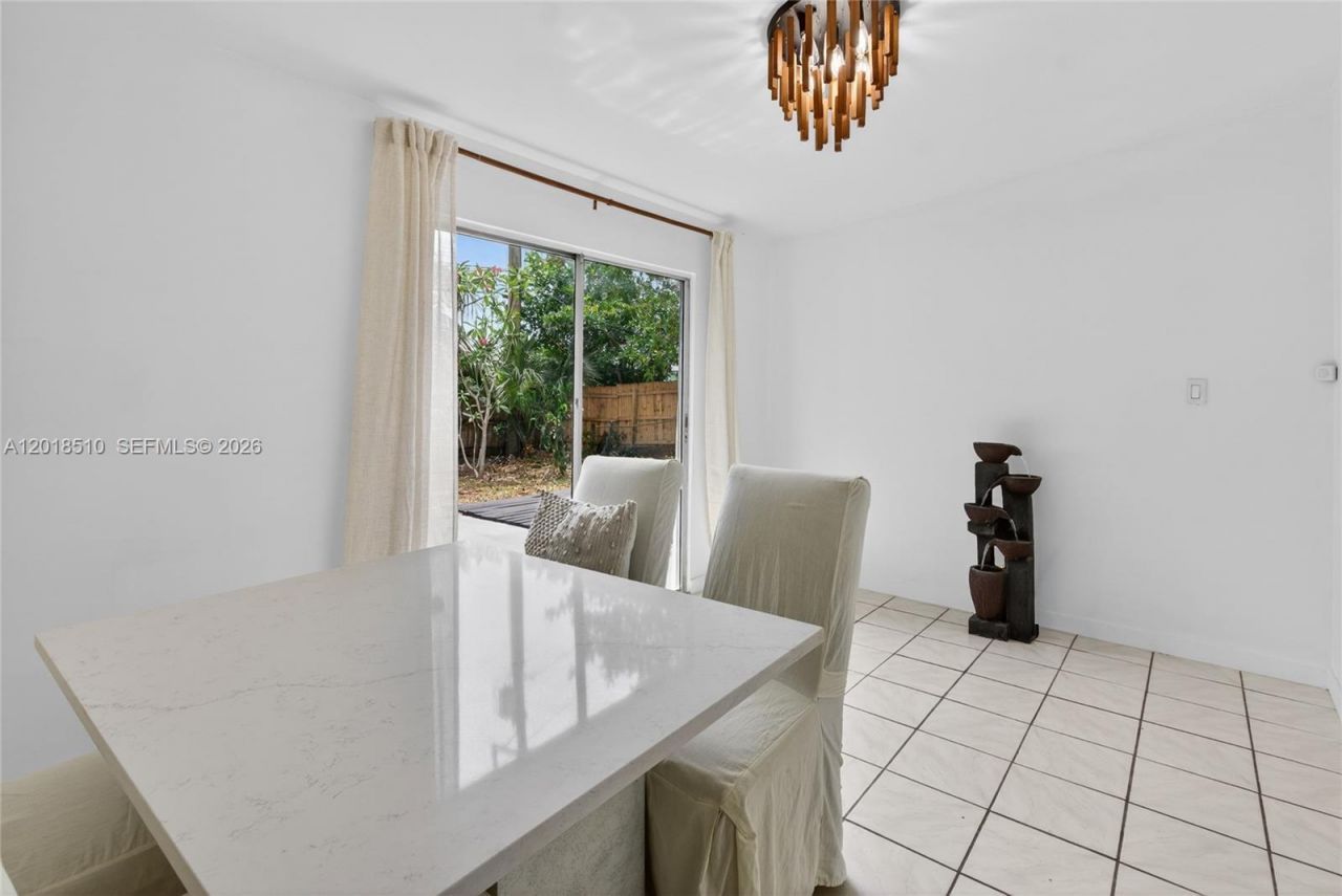 4130 NE 17th Ave , Pompano Beach, FL 33064 Photo