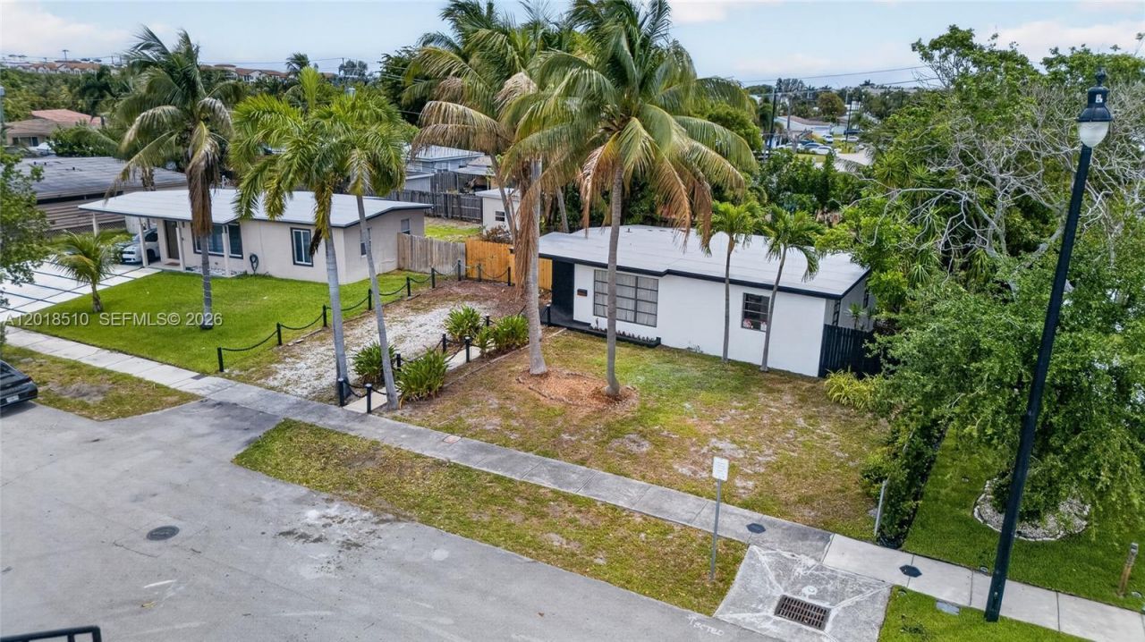 4130 NE 17th Ave , Pompano Beach, FL 33064 Photo