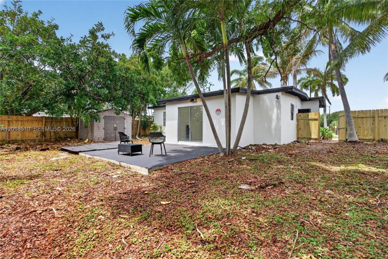 4130 NE 17th Ave , Pompano Beach, FL 33064 Photo
