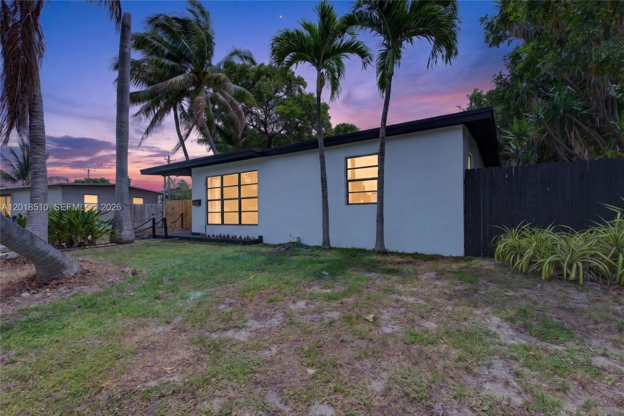 4130 NE 17th Ave , Pompano Beach, FL 33064 Photo