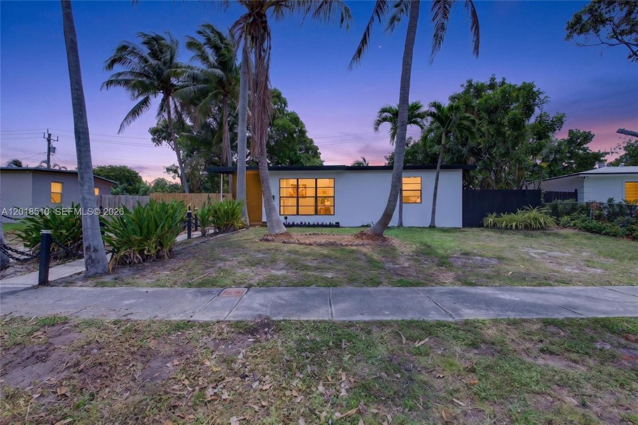 4130 NE 17th Ave , Pompano Beach, FL 33064 Photo