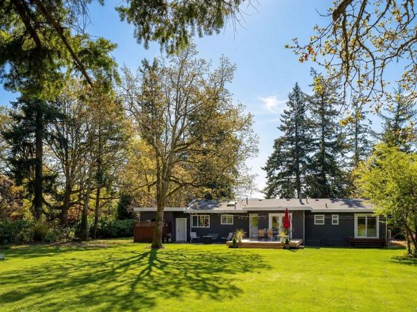 826 Birch Rd , North Saanich, BC V8L 5R9