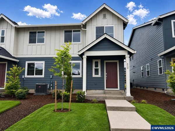 830 Sifuentez Ct, Woodburn, OR 97071