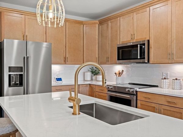 399 Neponset, Unit 104, Canton, MA 02021