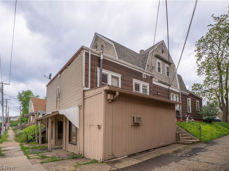 2221 6th Street SW, Canton, OH 44706 Photo 2
