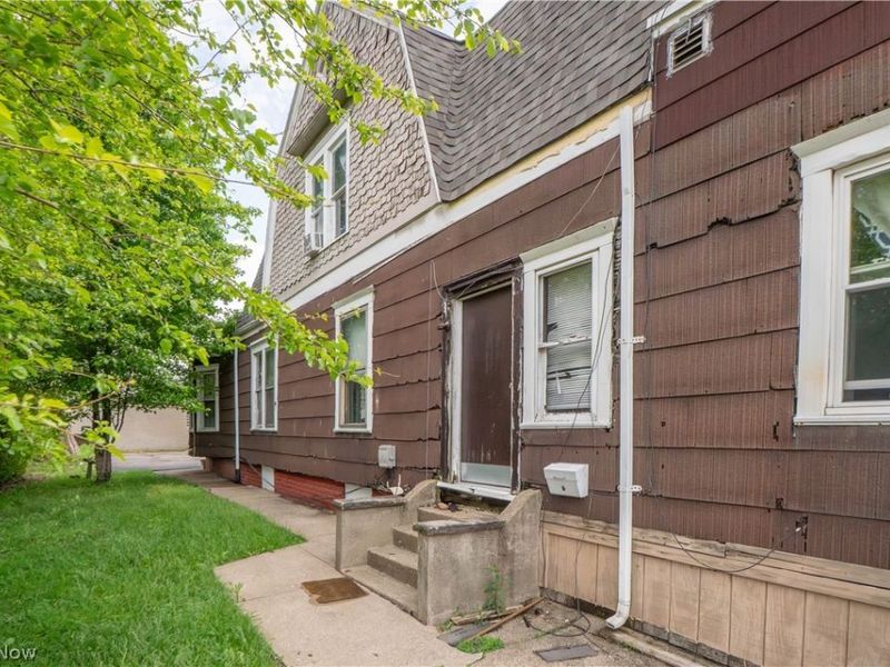 2221 6th Street SW, Canton, OH 44706 Photo 8