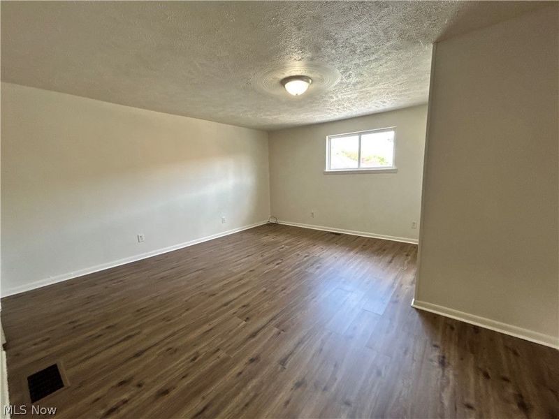 209 Maryland Street, Unit Tilt, Tiltonsville, OH 43963 Photo 4