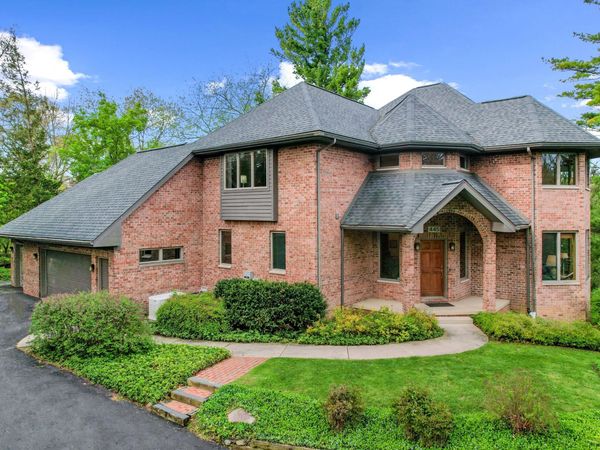 445 Huntington Drive, Ann Arbor, MI 48104