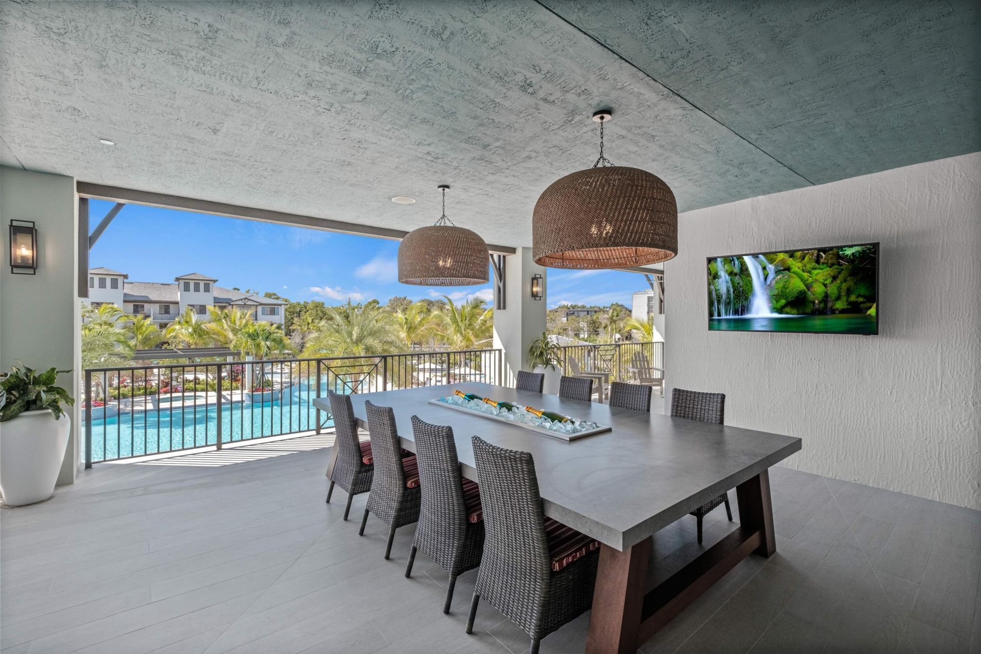 2000 Stirling Road, Unit 3-204, Hollywood, FL 33020 Photo