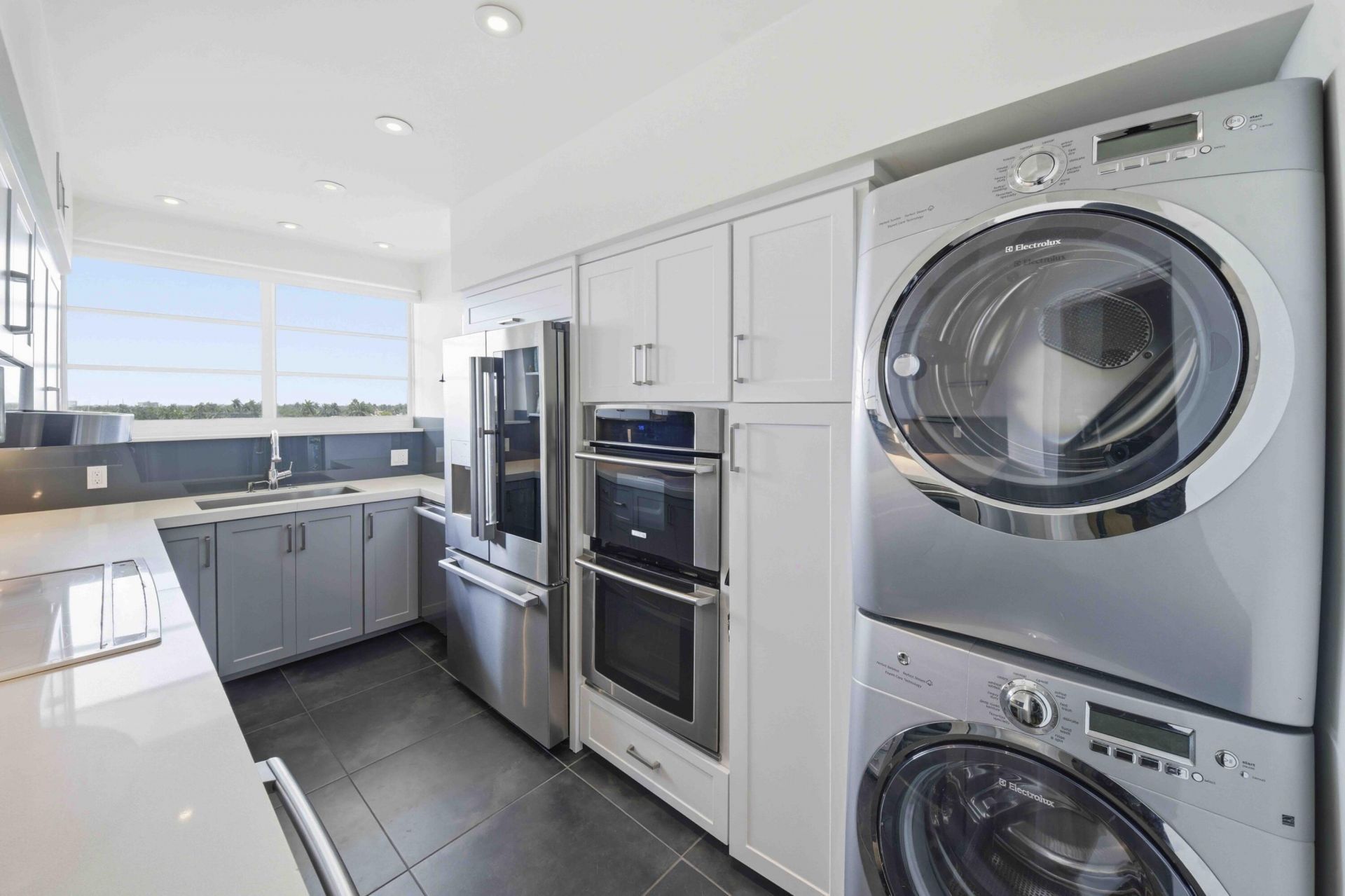 333 Sunset Drive, Unit 404, Fort Lauderdale, FL 33301 Photo