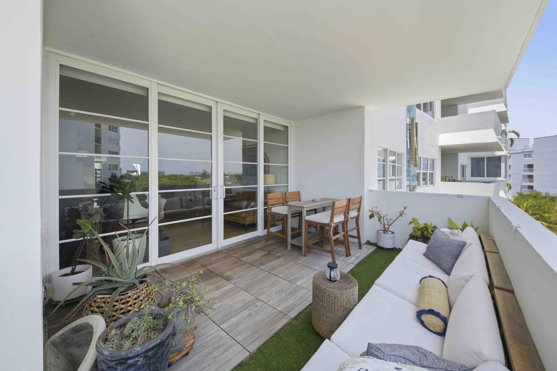 333 Sunset Drive, Unit 404, Fort Lauderdale, FL 33301 Photo