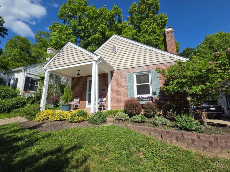4408 Grove Avenue, Mariemont, OH 45227 Photo 2