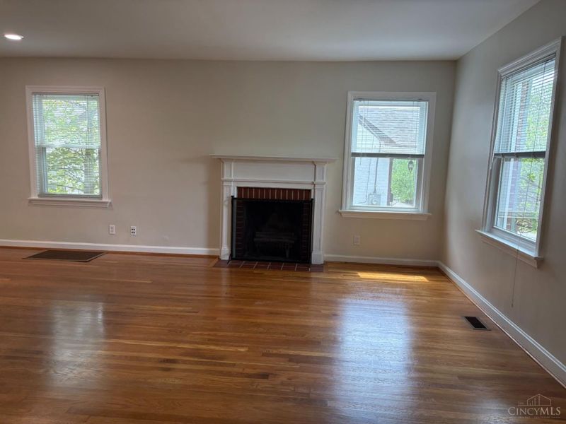4408 Grove Avenue, Mariemont, OH 45227 Photo 4